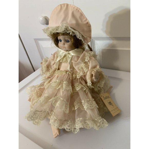 Vintage Porcelain Bradley’s Doll Big Eye Girl 10” Sitting Pouty - Picture 2 of 12